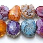Bijoux en pierres naturelles : un mariage parfait entre esthétisme et bien-être